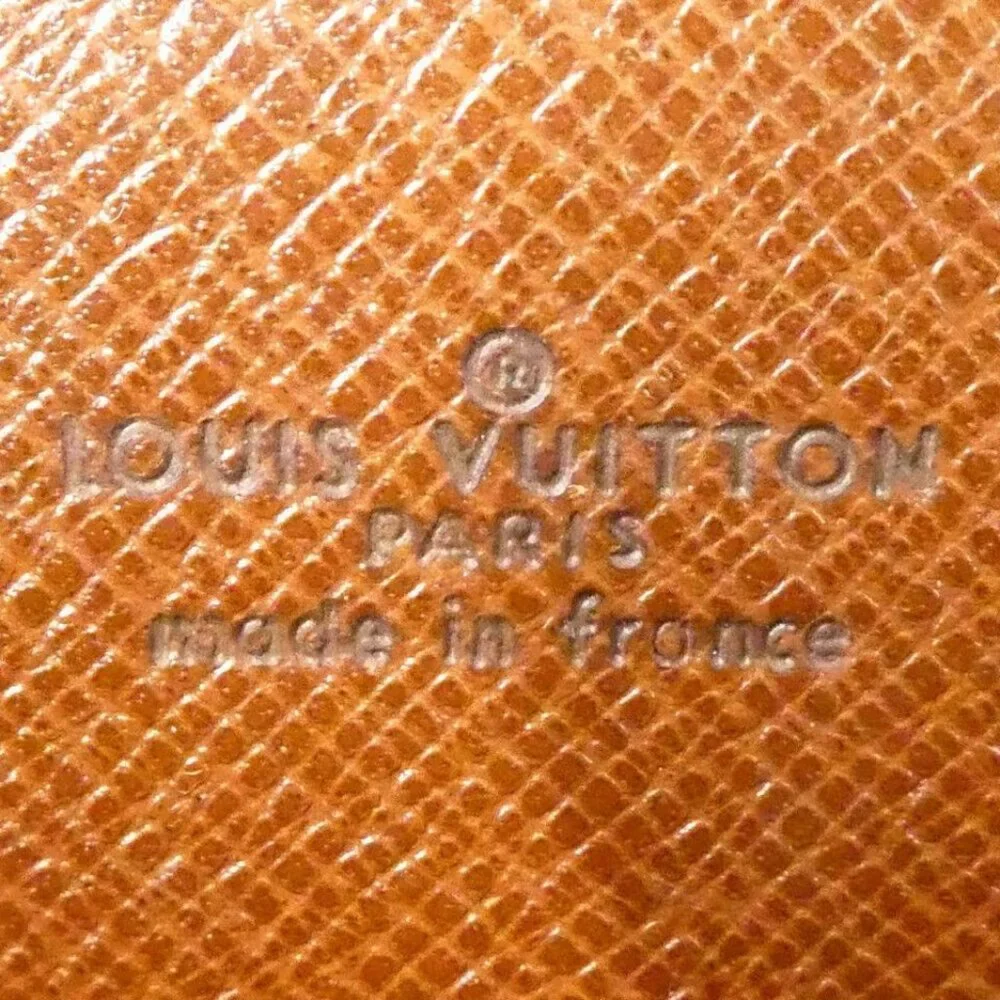 Louis Vuitton Porte Lena Fold Over Beige Epi
